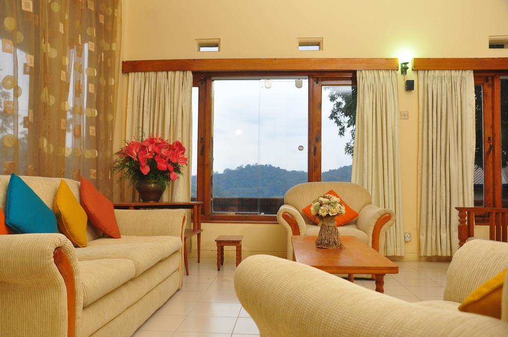 Knight'S Heaven Apartman Kandy Kültér fotó