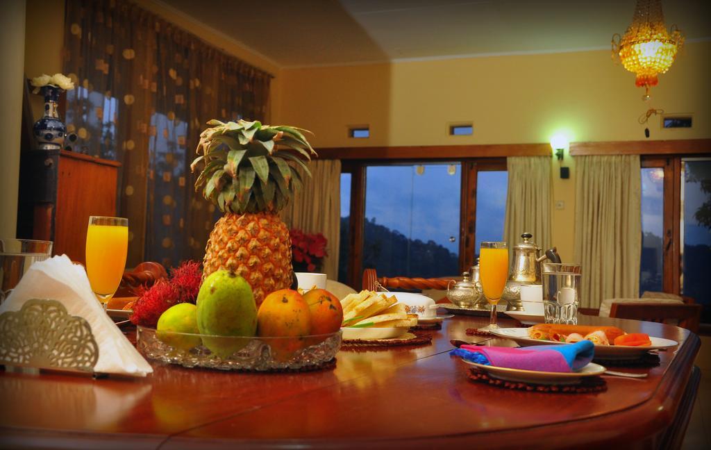 Knight'S Heaven Apartman Kandy Kültér fotó